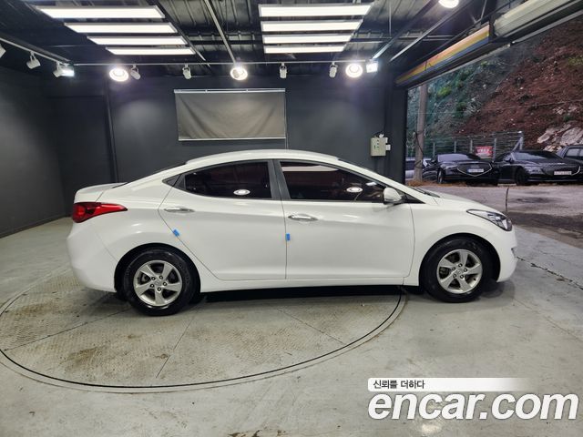 Hyundai AVANTE 2011 — photo 7