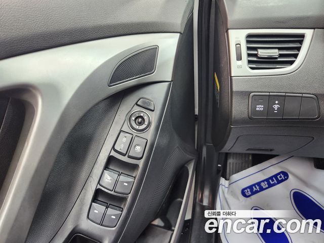 Hyundai AVANTE 2011 — photo 14