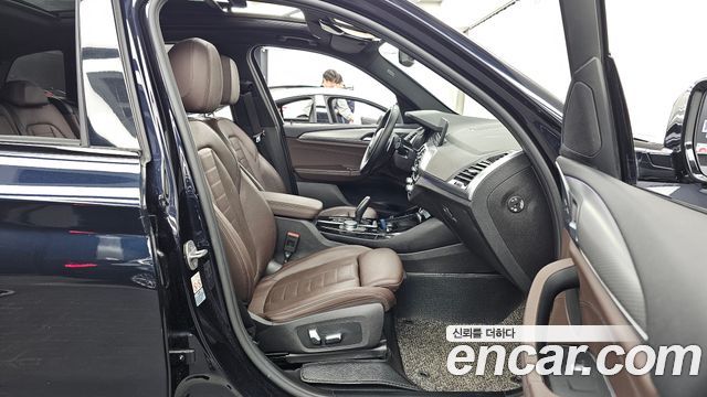 BMW X3 2021 — photo 17