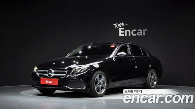 Mercedes-Benz E-Class 2018 — photo 1