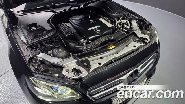 Mercedes-Benz E-Class 2018 — photo 6