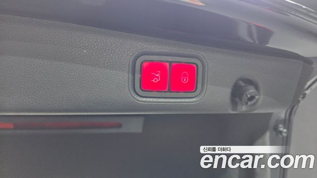 Mercedes-Benz E-Class 2018 — photo 36