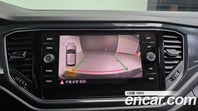 Volkswagen T-Roc 2021 — photo 15