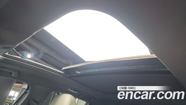 Volkswagen T-Roc 2021 — photo 16