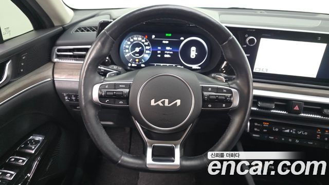 Kia K5 2022 — photo 20