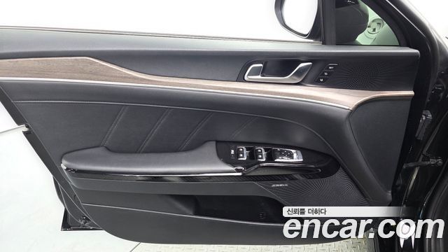 Kia K5 2022 — photo 14
