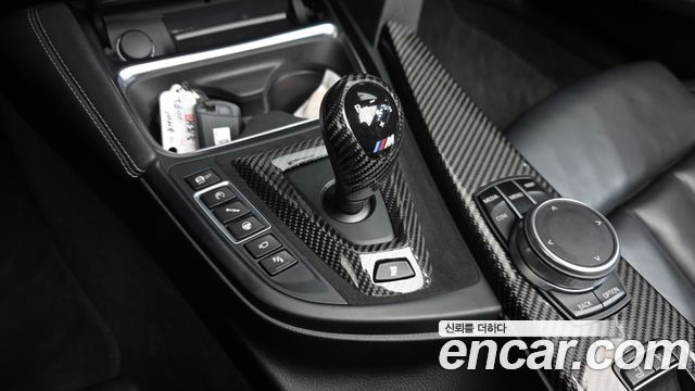 BMW M4 2018 — photo 12