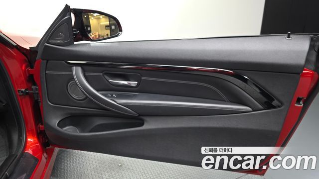 BMW M4 2018 — photo 15