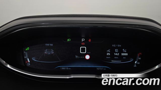 Peugeot 3008 2018 — photo 11