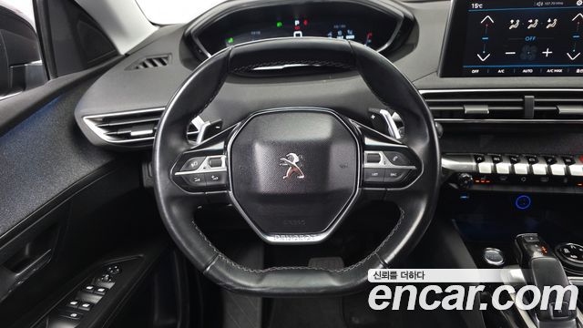 Peugeot 3008 2018 — photo 19