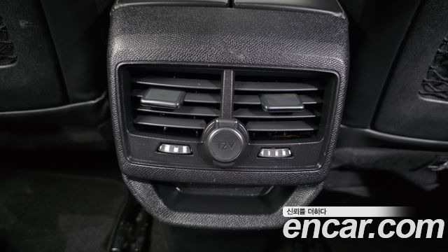 Peugeot 3008 2018 — photo 32