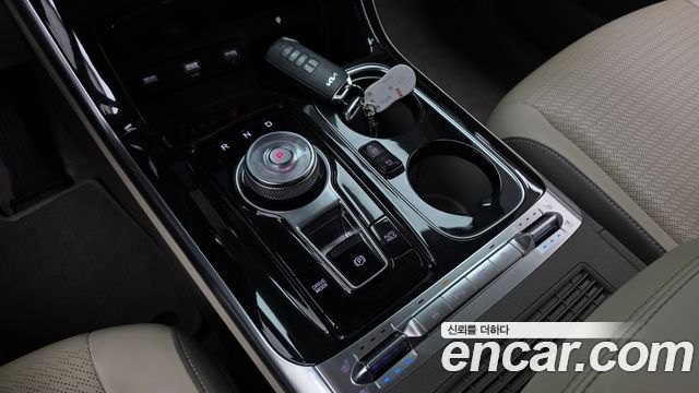 Kia Canival 2022 — photo 12