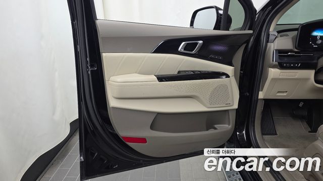 Kia Canival 2022 — photo 14
