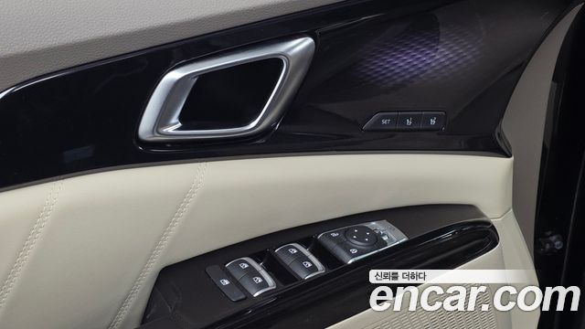 Kia Canival 2022 — photo 28