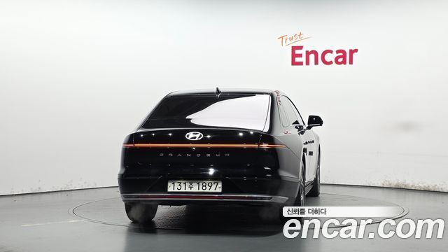 Hyundai Grandeur 2023 — photo 4