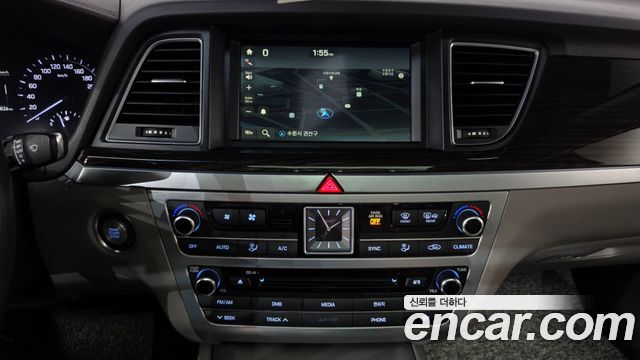 Genesis G80 2017 — photo 15