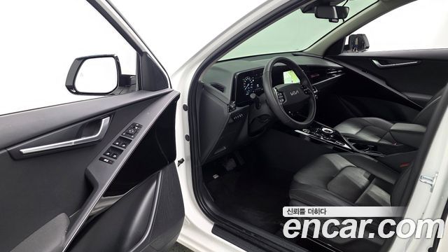 Kia Niro 2024 — photo 13
