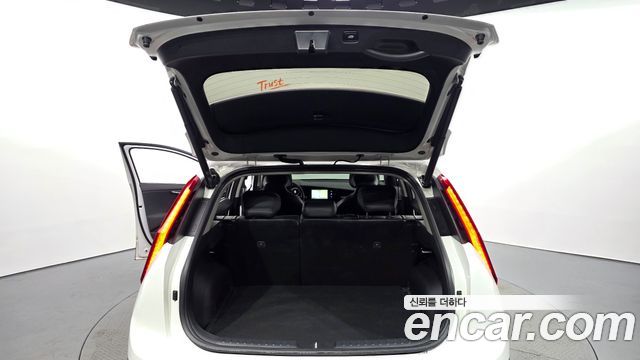 Kia Niro 2024 — photo 24