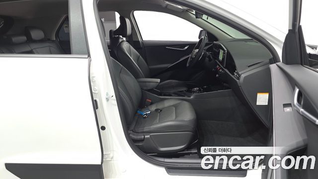 Kia Niro 2024 — photo 16