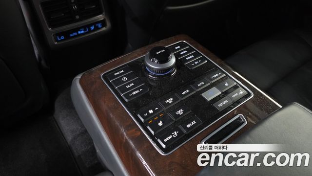 Hyundai Equus 2015 — photo 14