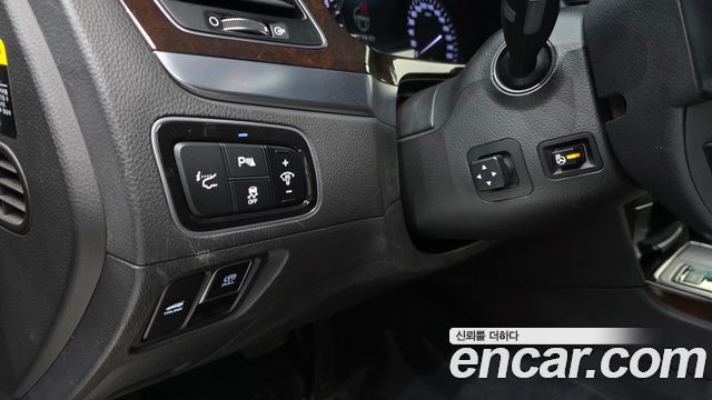 Hyundai Equus 2015 — photo 18