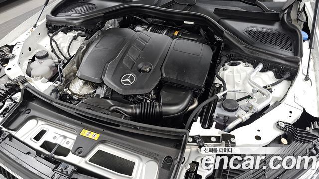 Mercedes-Benz GLC-Class 2026 — photo 6