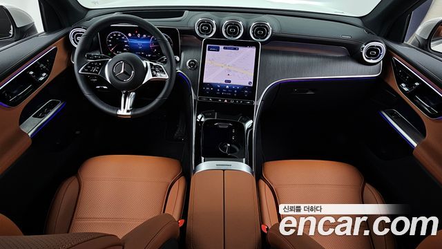 Mercedes-Benz GLC-Class 2026 — photo 10