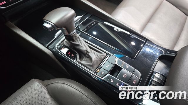 Kia K7 2017 — photo 9