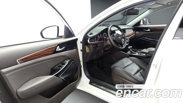 Kia K7 2017 — photo 10