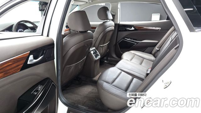 Kia K7 2017 — photo 11