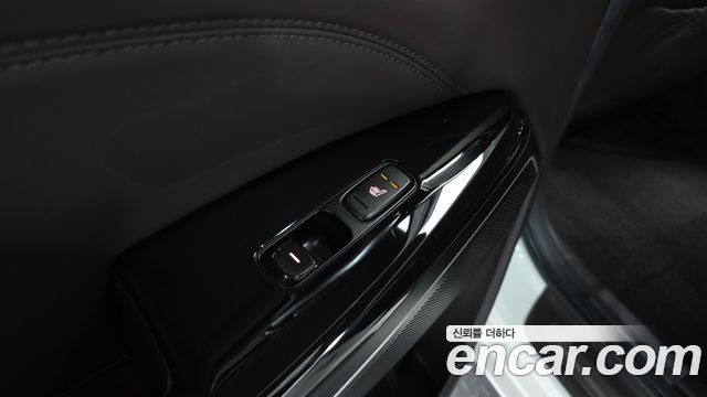 Kia K7 2017 — photo 16