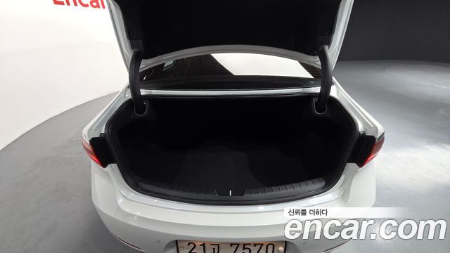 Kia K7 2017 — photo 20