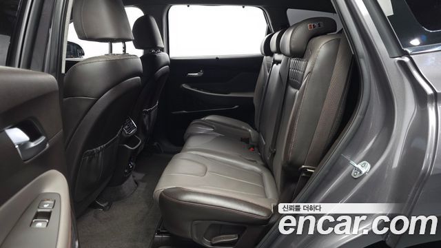 Hyundai Santafe 2019 — photo 16