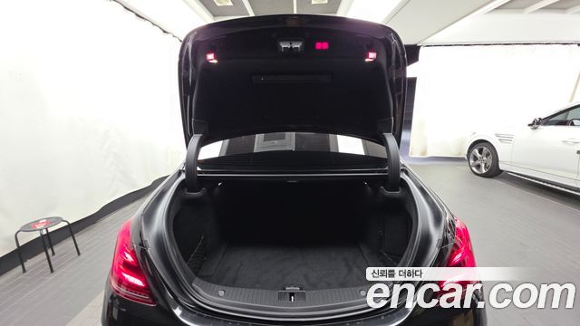 Mercedes-Benz S-Class 2019 — photo 26