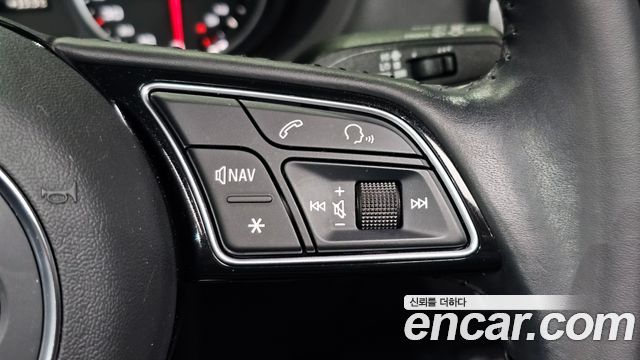 Audi A3 2018 — photo 21