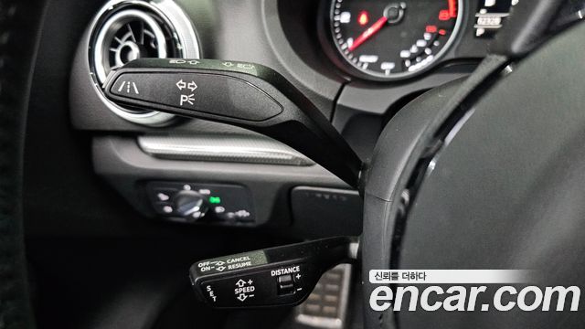 Audi A3 2018 — photo 23
