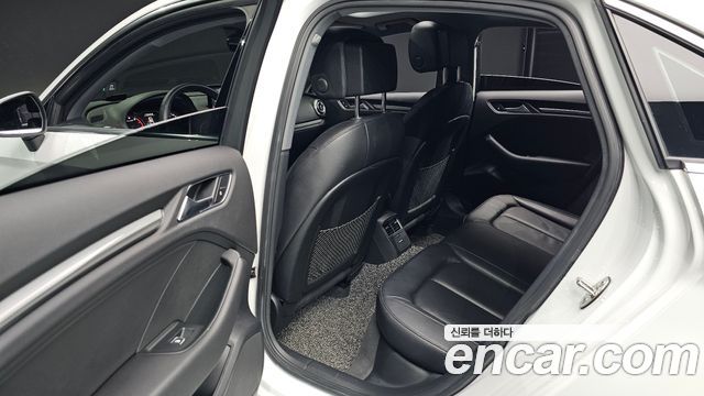 Audi A3 2018 — photo 16