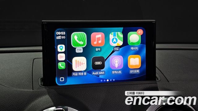 Audi A3 2018 — photo 27