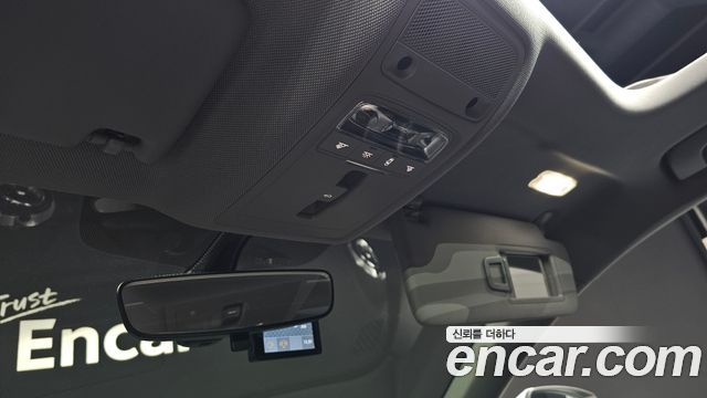 Audi A3 2018 — photo 32