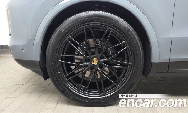 Porsche Cayenne 2024 — photo 5