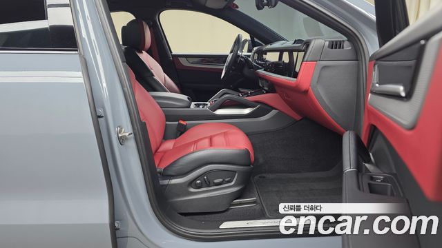 Porsche Cayenne 2024 — photo 16