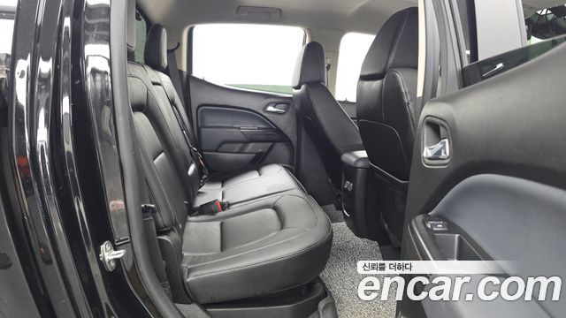 Chevrolet Korea Colorado 2022 — photo 18
