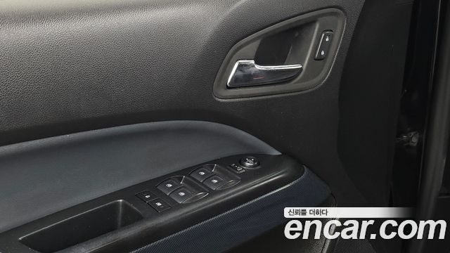 Chevrolet Korea Colorado 2022 — photo 25
