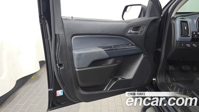 Chevrolet Korea Colorado 2022 — photo 14