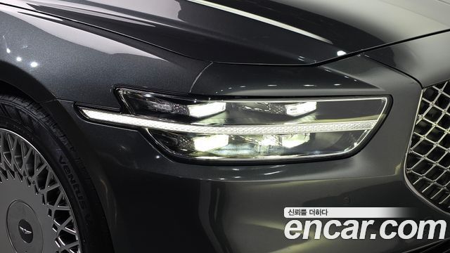 Genesis G90 2019 — photo 8