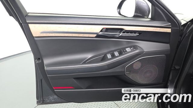 Genesis G90 2019 — photo 14