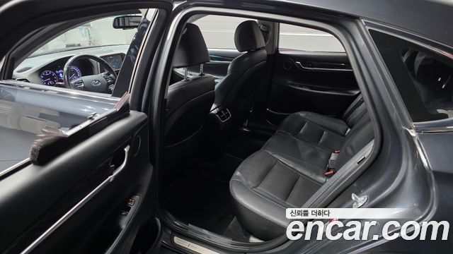 Hyundai Grandeur 2018 — photo 25