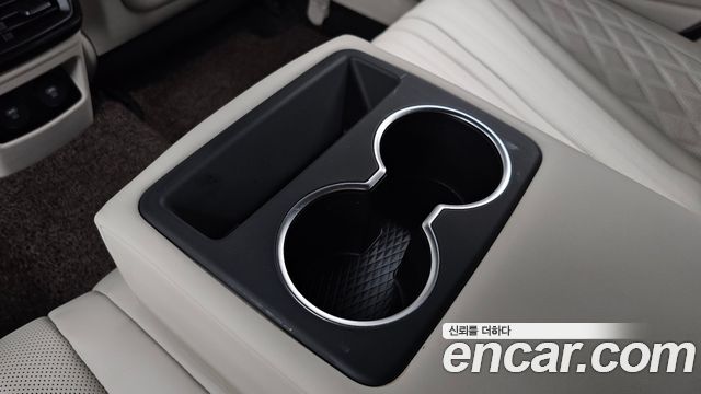Kia K8 2023 — photo 31