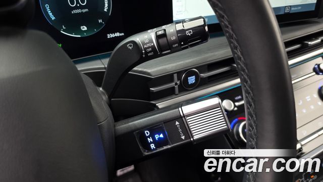 Hyundai Santafe 2025 — photo 12
