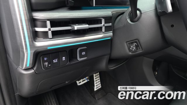 Hyundai Santafe 2025 — photo 28